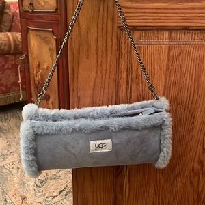UGG Sundance Muff /Purse